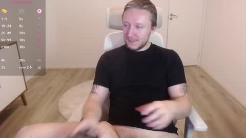 Snapshot of yhdxhy chatting on December 2024 11:45:02 PM James online show from December 2024 11:45:02 PM