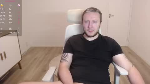 Snapshot of yhdxhy chatting on February 2025 10:39:02 PM James online show from February 2025 10:39:02 PM