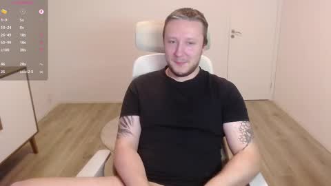 Snapshot of yhdxhy chatting on March 2025 09:37:01 PM James online show from March 2025 09:37:01 PM