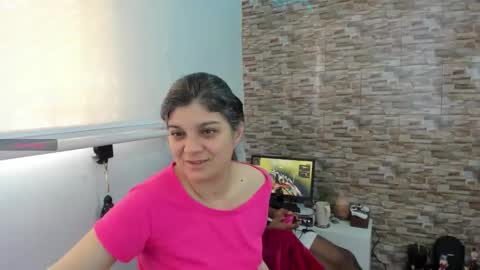 yinyyanghot online show from December 2025 04:48:02 PM