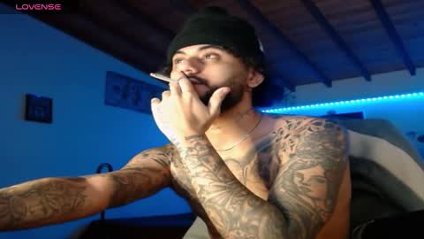 Snapshot of yio__cohen chatting on December 2024 08:47:01 AM yio cohen online show from December 2024 08:47:01 AM