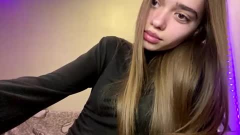 Kristi online show from March 2026 08:25:01 PM