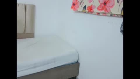 Snapshot of yizz_laan chatting on February 2026 07:18:02 AM yizz_laan online show from February 2026 07:18:02 AM