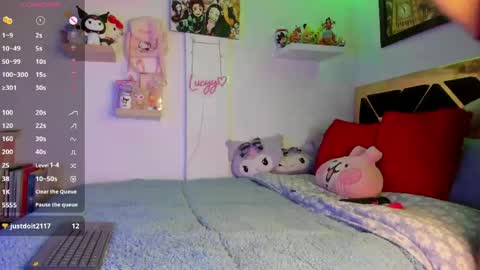 lucy online show from May 2026 08:35:02 PM