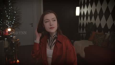 ynnenbrynn online show from December 2024 09:29:02 AM