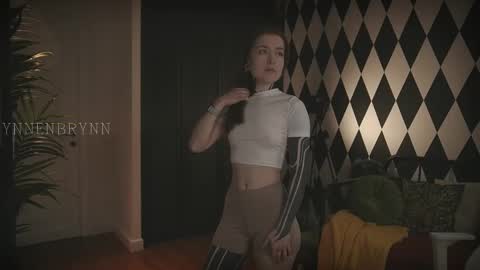 ynnenbrynn online show from February 2025 03:51:01 AM