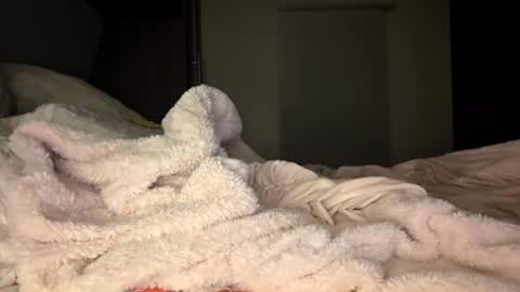 Yogiblondebangme online show from June 2026 01:52:02 AM