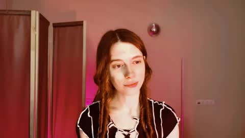 yoka_paradoxxx online show from April 2026 11:20:01 AM