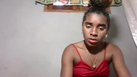 Snapshot of yolandrina05 chatting on October 2025 01:58:01 PM yolandrina05 online show from October 2025 01:58:01 PM