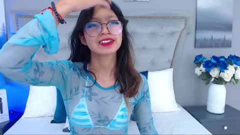 Yommi Winx online show from March 2025 08:29:02 PM