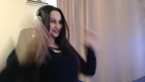 Sophie online show from May 2026 02:58:01 PM