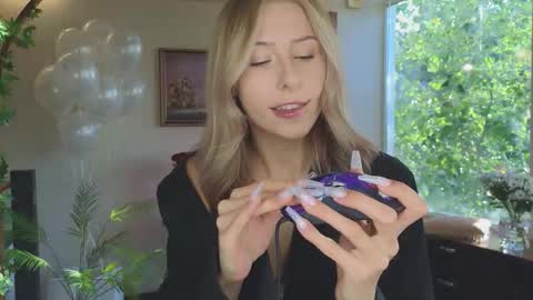 Snapshot of yononeey chatting on October 2025 01:41:02 PM Wilma online show from October 2025 01:41:02 PM