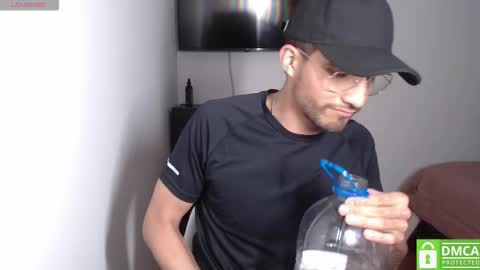 yoshy_man online show from March 2026 03:00:02 AM