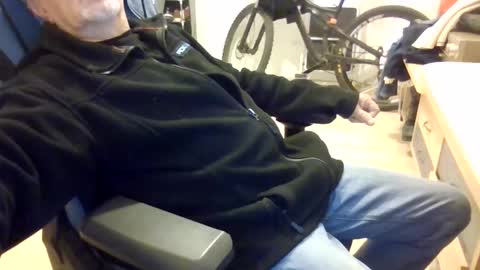 Snapshot of yoska281 chatting on February 2026 04:44:01 AM yoska281 online show from February 2026 04:44:01 AM