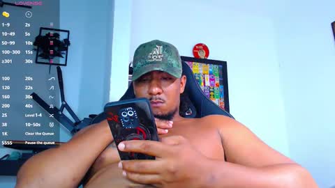 Enzo online show from November 2025 03:39:02 AM