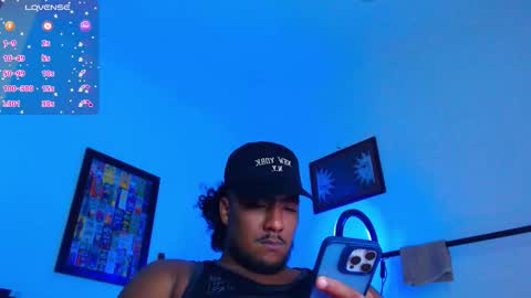 Snapshot of yosoy_enzo2020 chatting on March 2026 04:38:02 AM Enzo online show from March 2026 04:38:02 AM