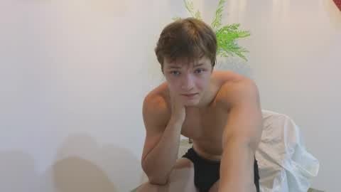 you_dream_ online show from May 2026 08:28:01 PM