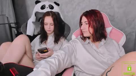 Lika online show from November 2025 07:56:02 PM