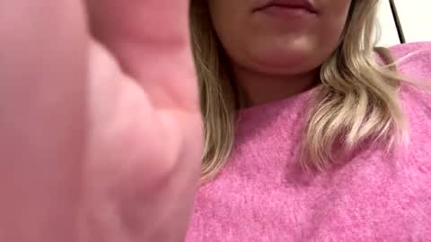 Snapshot of you_love_melisa chatting on December 2024 08:55:02 PM private on 18 per minute start private 500 tokensOnlyfans online show from December 2024 08:55:02 PM