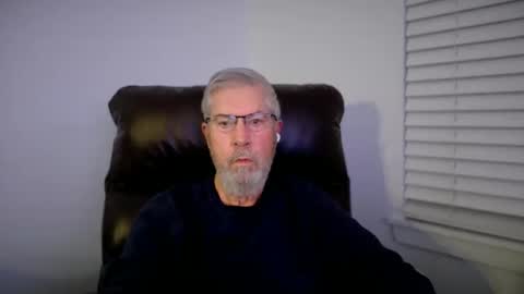 Colorado Guy Straight online show from December 2025 01:08:01 PM