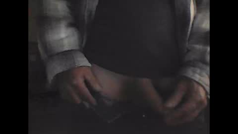 Snapshot of youneverknowimight2 chatting on December 2024 03:24:01 AM kindahorny online show from December 2024 03:24:01 AM