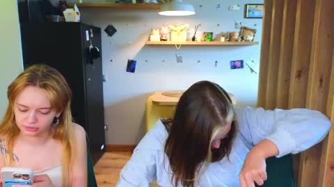 Anna and Luna online show from June 2026 05:26:01 PM