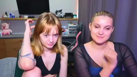 Anna and Luna online show from June 2026 06:00:02 PM