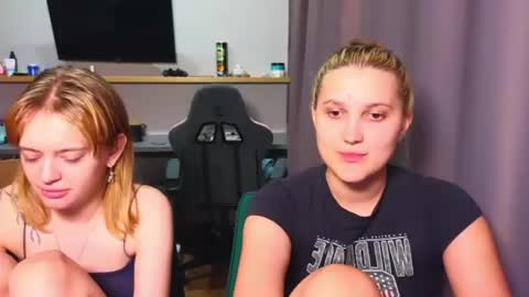 Anna and Luna online show from July 2026 05:51:02 PM