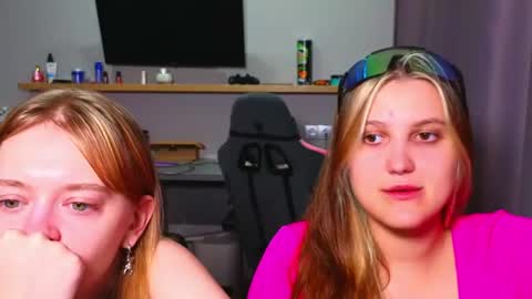 Anna and Luna online show from July 2026 05:55:01 PM