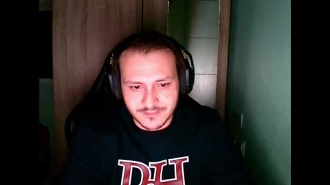 Snapshot of younromki chatting on December 2024 03:27:02 AM A... online show from December 2024 03:27:02 AM