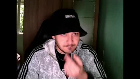 Snapshot of younromki chatting on December 2024 01:28:01 PM A... online show from December 2024 01:28:01 PM