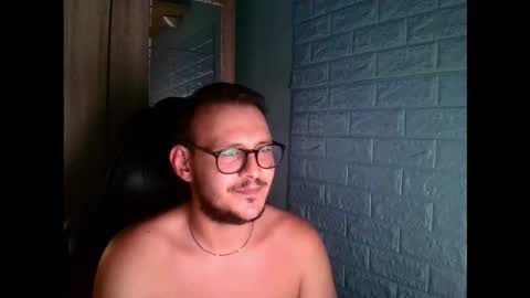 Snapshot of younromki chatting on September 2025 11:12:02 AM A... online show from September 2025 11:12:02 AM