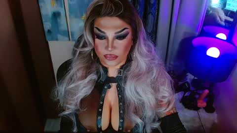 QUEEN MADISON  online show from April 2026 08:47:01 PM