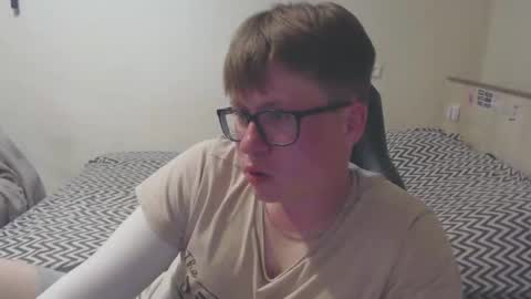 Snapshot of your_boyfriend123 chatting on April 2026 03:40:02 PM Max online show from April 2026 03:40:02 PM