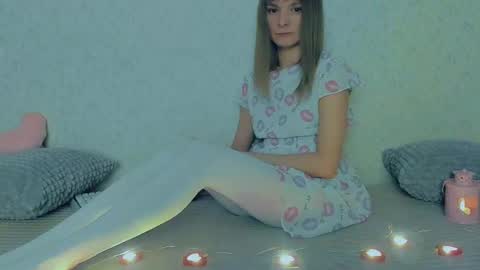 Lily online show from February 2025 10:43:02 AM