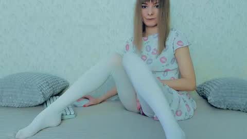Lily online show from March 2025 06:12:02 AM