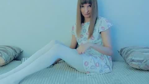 Lily online show from September 2025 03:28:02 AM