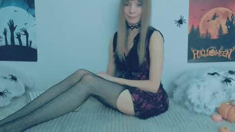Lily online show from October 2025 06:39:02 AM