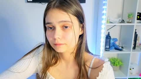 Snapshot of your_casual_vibes chatting on May 2026 07:33:01 PM Julia Next stream online show from May 2026 07:33:01 PM