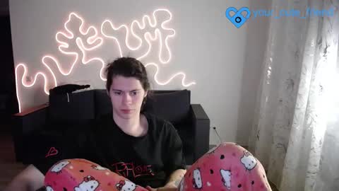 Snapshot of your_cute_friend chatting on February 2026 04:14:01 PM Fansly online show from February 2026 04:14:01 PM