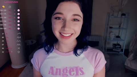 Lina online show from January 2025 12:33:02 PM