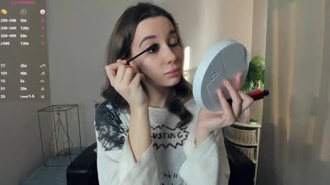 Lina online show from March 2026 01:17:01 PM