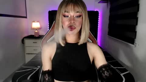 Snapshot of your_dimplecummer chatting on December 2024 11:22:02 AM CALL ME DIMPLE STAR xx online show from December 2024 11:22:02 AM