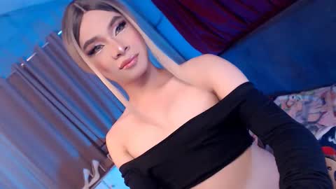 Snapshot of your_dimplecummer chatting on September 2025 06:18:01 PM CALL ME DIMPLE STAR xx online show from September 2025 06:18:01 PM