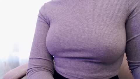 Snapshot of your_freya chatting on February 2025 12:22:02 PM Freya online show from February 2025 12:22:02 PM