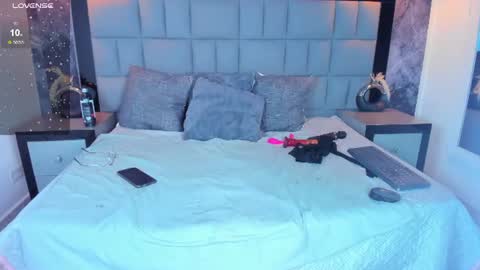your_lady_milf online show from June 2026 12:32:02 AM