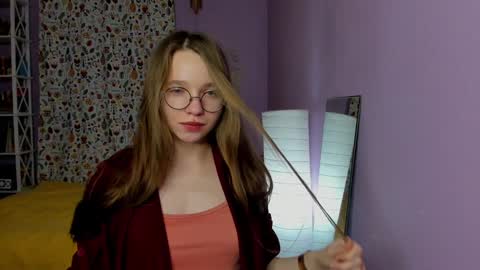 Snapshot of your_leslie chatting on January 2025 01:13:01 PM Leslie online show from January 2025 01:13:01 PM