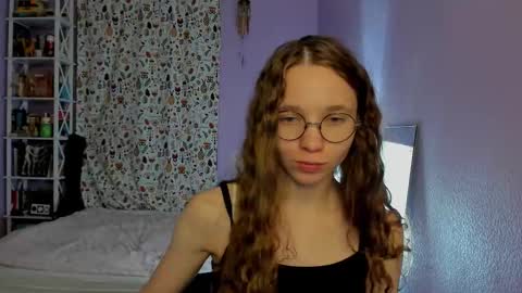 Snapshot of your_leslie chatting on September 2025 01:05:02 AM Leslie online show from September 2025 01:05:02 AM