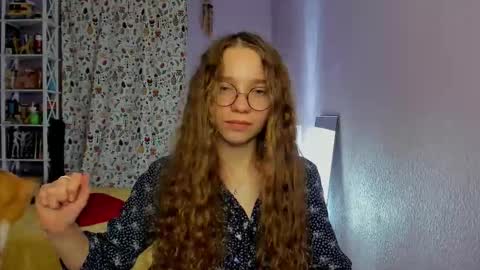 Snapshot of your_leslie chatting on September 2025 12:48:02 AM Leslie online show from September 2025 12:48:02 AM