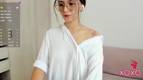 Lila  online show from September 2025 07:41:02 PM